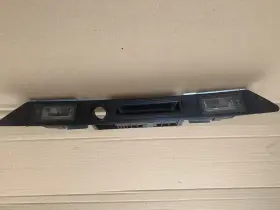 8e0827657d Audi Q7 4l Rear Tailgate Trunk Handle Licence Plate Light Lamp Oem 2007-2012 8e0827657d Audi Q7 4l Rear Tailgate Trunk Handle Licence Plate Light Lamp Oem 2007-2012