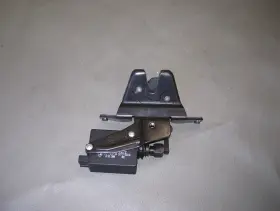 8236897 Bmw 8377569 2000 528i - Trunk Tailgate Lift Lock Latch Actuator Oem /