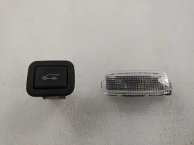 84397595 Buick 2019-2024 Enclave Oem Trunk Liftgate Door Close Button And Courtesy Light 84397595 Buick 2019-2024 Enclave Oem Trunk Liftgate Door Close Button And Courtesy Light