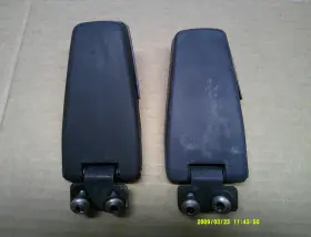 14046218 Chevrolet 1983-94 Chevy S-10 Blazer Rear Tail Gate Glass Window Hinges Pair Original