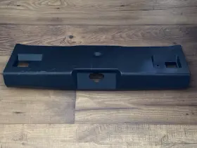 170.gm1j21 Chevrolet 16 17 18 19 20 21 22 Spark 1.4 Fwd Rear Trunk Jet Liftgate Sill Plate