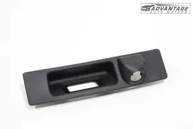 84739607 Chevrolet 2018-2024 Chevy Equinox Tailgate Liftgate Rear View Camera Cover Panel Bezel Oem
