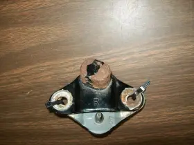 184.gm8d04 Chevrolet Truck 02 04 05 06 Avalanche 15 Tailgate Hinges 260152-1