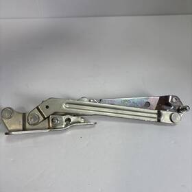 Ford 8s4z-5442701-a New 100% Driver Left Decklid Hinge Fits 00-11 Focus 655686