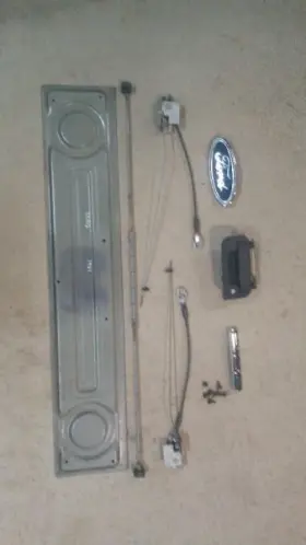 170.1921 Ford Truck Tailgate Handle Kit From 2005 F150 Pickup 7127432