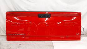 Gm 170-10279c Tailgate / Trunk Decklid For Silverado 2500 Pickup Like New Oem Assy Red