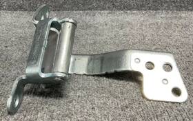 Infiniti 90400-5na0a Qx50 2019-2020 Rear Right Side Door Tail Gate Hinge Oem