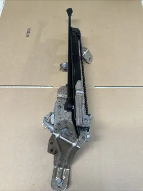 Pn5927702ab Jeep 2017-2024 Compass Power Rear Door Lift Gate Liftgate Motor Assembly