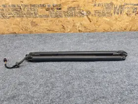 81831-p1100 Kia Sportage Sx 23-25 Tailgate Lift Shock Spport Strut Right And Left Oem 81831-p1100 Kia Sportage Sx 23-25 Tailgate Lift Shock Spport Strut Right And Left Oem