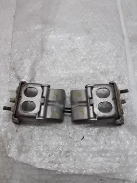 184.fd2200 Lincoln Tail Gate Hinge Bracket Pair 2000 Navigator Z-79p