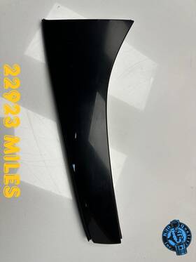 Mercedes-benz 1677901800 2020-2026 Gls - Rear Left Spoiler Attachment Molding Trim Black Oem