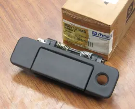 55076016ag Mopar Nos Oem Liftgate Handle Jeep Grand Cherokee