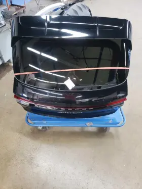 95b827041bygrv Porsche 19 20 21 22 23 24 Macan Turbo Liftgate With Spoiler And Name Plate Clear Lamp