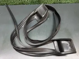 1582434-00-a Tesla 2016-2023 Model X Liftgate Margin Seal Front Oem