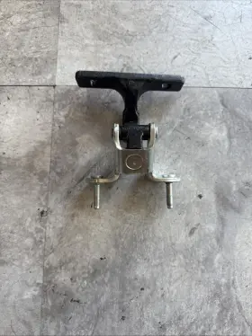 1931316-00-c Tesla 2024 Genuine Left Driver Side Liftgate Hinge Oem