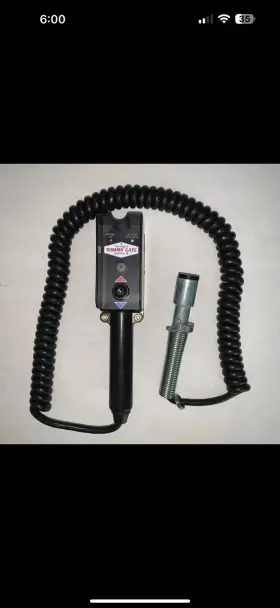 009573 Tommy Gate Coiled Cord Pendant Liftgate Hand Held Controller