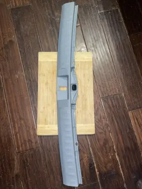 58387-48050 Toyota 2008-2013 Highlander Hybrid Rear Trunk Sill Scuff Trim Oem 58387-48050 Toyota 2008-2013 Highlander Hybrid Rear Trunk Sill Scuff Trim Oem